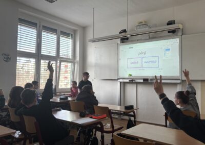 Děti si vyzkoušely práci učitelů.
