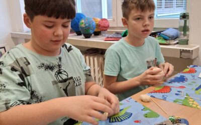 Čtvrťáci vyráběli modelínu